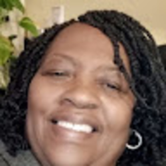 Meet your Posher, Iris - Picture 1 of 1